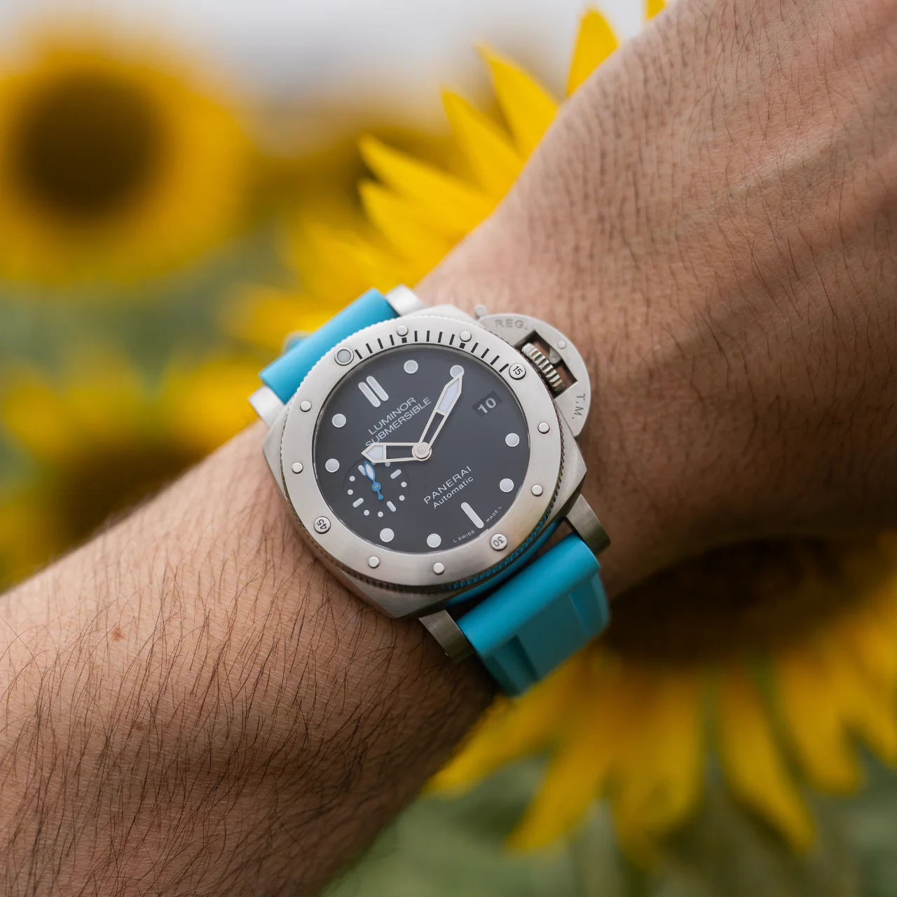 FKM Rubber Strap for Panerai Submersible - Miami Blue - Image 2